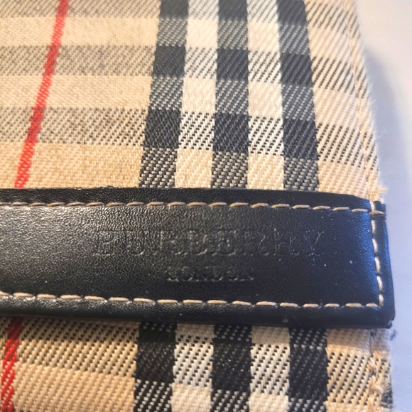 Burberry Wallet - Picture 3 of 6
